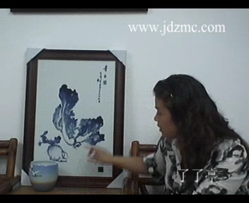 [视频]徐国琴借《清白图》谈王步青花分水特点