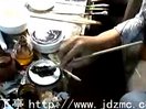 景德镇陶瓷工艺-陈齐招古彩绘制